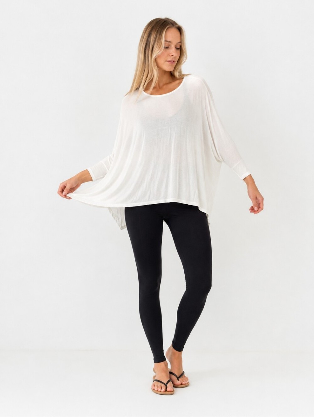 Forever 21 Size S White Oversized Women's Knit Top
